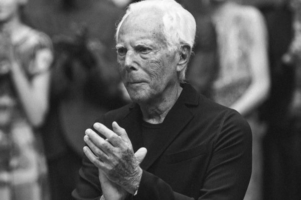 Армани показал, как должны одеваться обычные женщины, а не пафосные модели