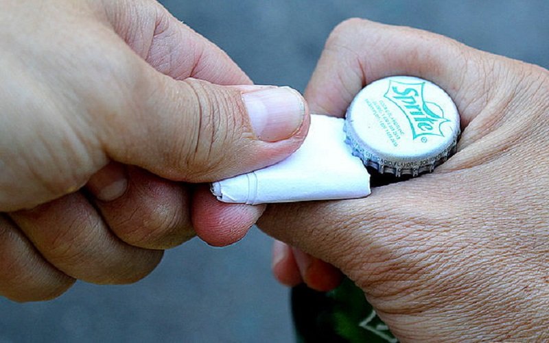 как открыть бутылку