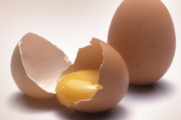 99 % обитателей Земли разбивают яйца неправильно: кулинары настоятельно просят…