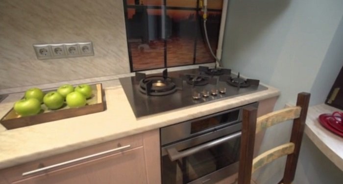 дизайн маленькой кухни и гостиной