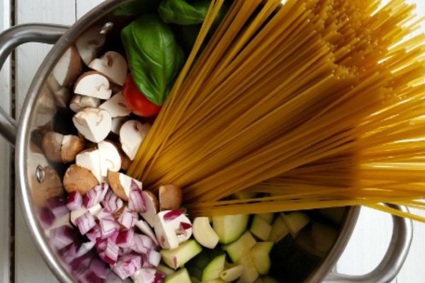 Все люди любят спагетти, но никому в голову не пришла эта революционная идея!