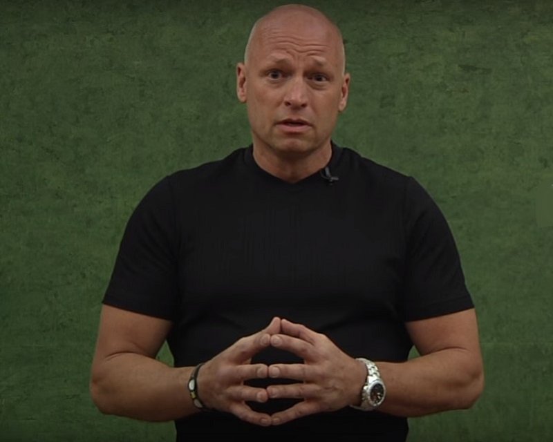 как спасти себя, если подавился