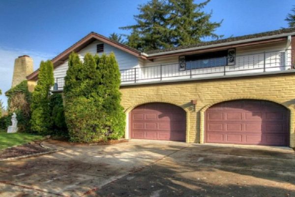 В чём прелесть старинного интерьера и актуален ли он сейчас