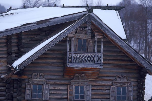 Когда приезжала к бабушке, за право жить в светелке была настоящая битва