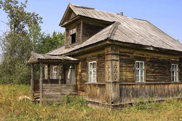 Почему ребенок потерял сон в старом доме и постоянно чего-то боится