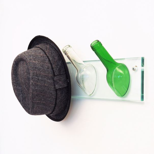 вешалка из бутылки