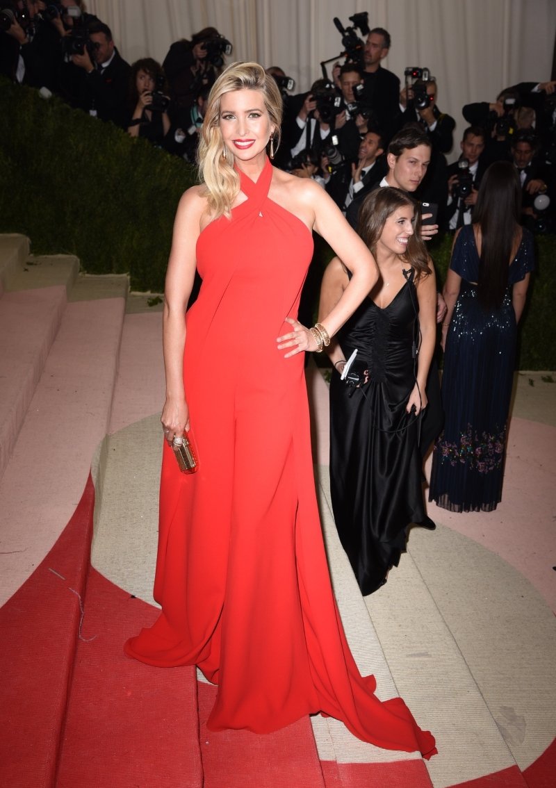 стильный лук в ресторан