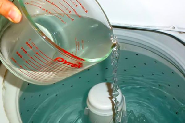 Что будет, если налить уксус в стиральную машинку