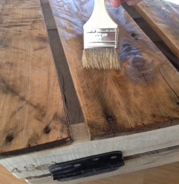 лак для дерева