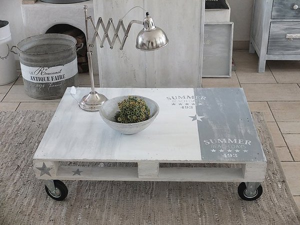 журнальный столик