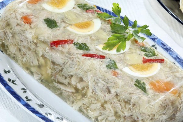 Студень, заливное или холодец: в чём главное отличие и как правильно говорить