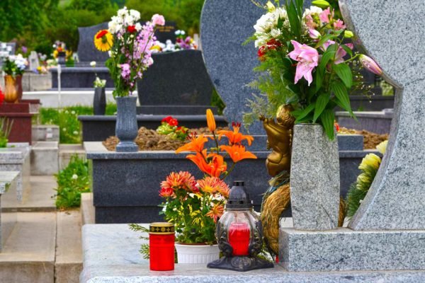 Как провести Родительскую субботу 25 марта, чтобы почтить память ушедших родственников и наполнить сердце спокойствием