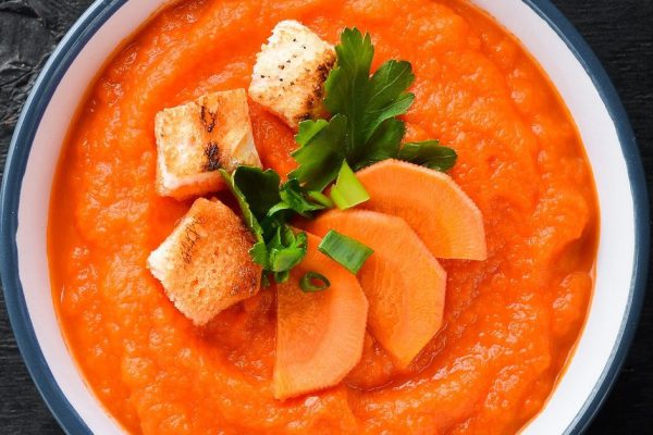 Зачем чистить сырую морковь в большом количестве