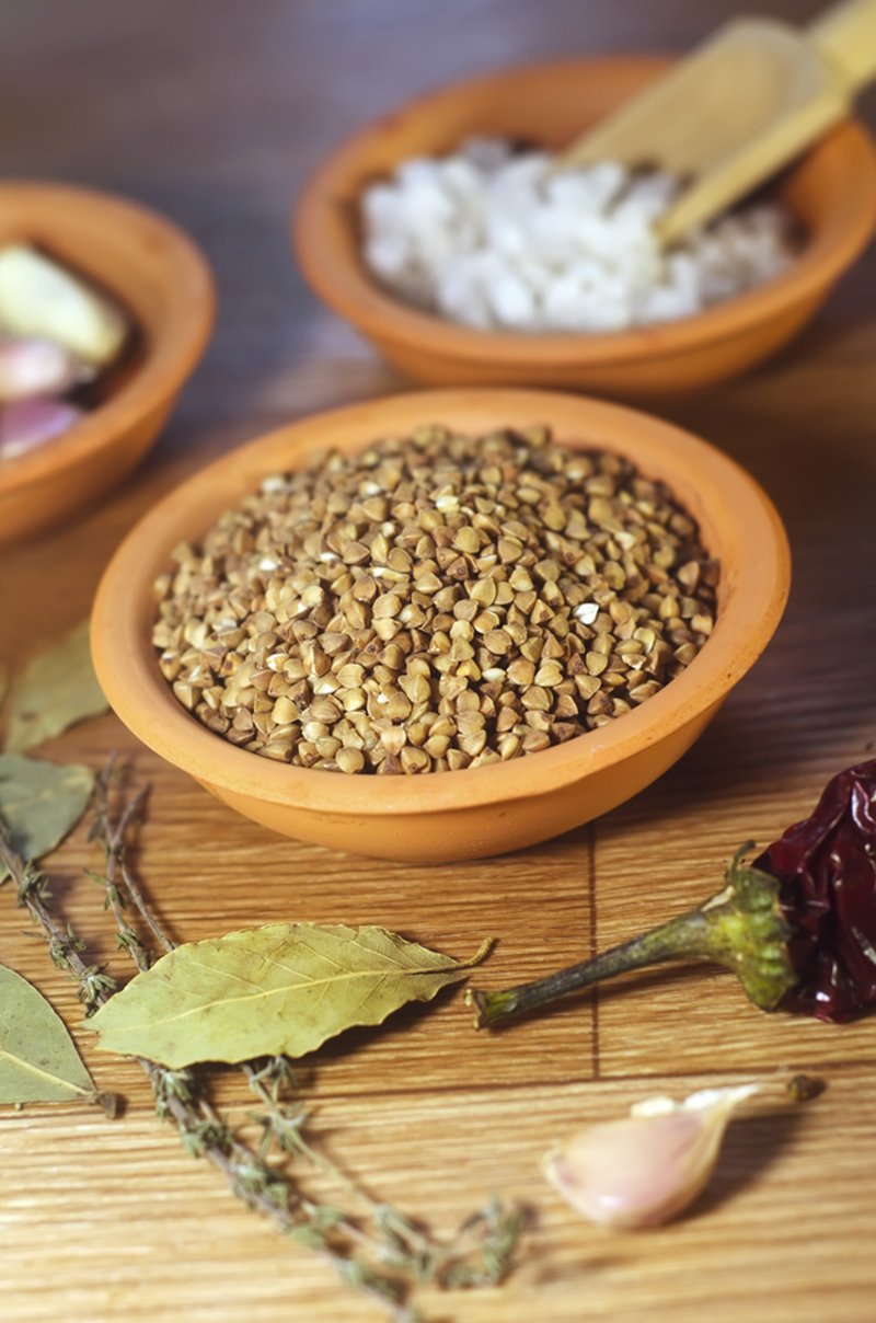 cуп с гречкой и сыром