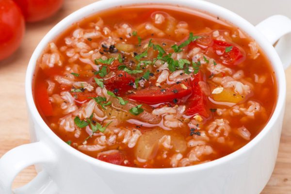 Как приготовить суп с курицей и солеными помидорами