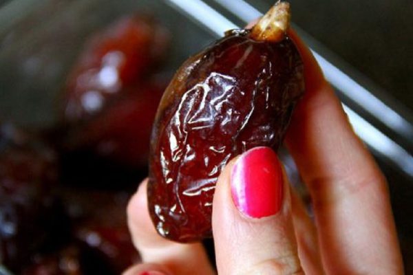 Что делать с сушеными финиками перед едой