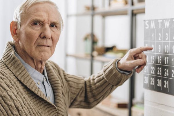 Как отправить восвояси свекра, что ведет себя как типичная свекровь