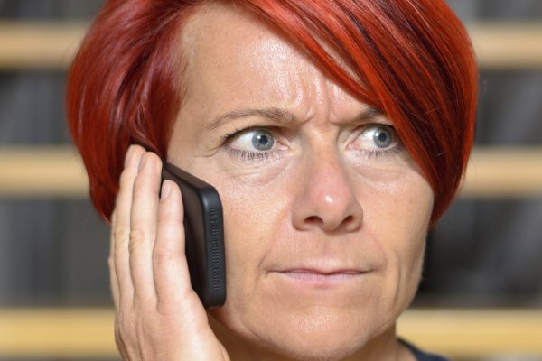 Свекровь испуганно спрашивала у мужа, где деньги, но он сказал, что больше не даст ни копейки