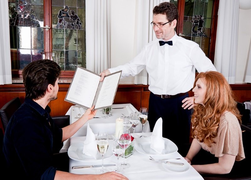 Почему стоит проводить первое свидание с мужчиной в ресторане Советы