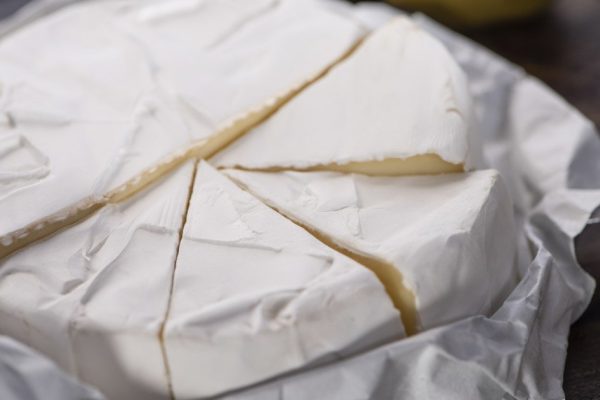 Супермаркет по акции послал сыр бри, не люблю его и ищу способ, как вкусно приготовить