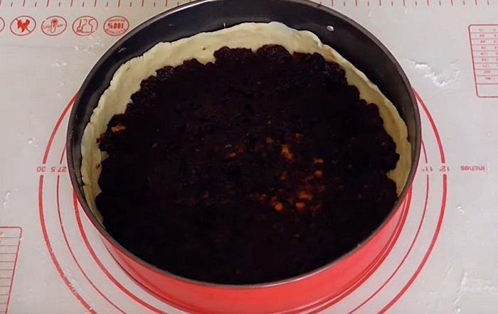 пирог с черносливом