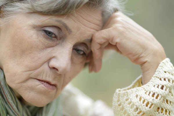 Как поступить матери, если сын тайком женился за границей и не сообщил