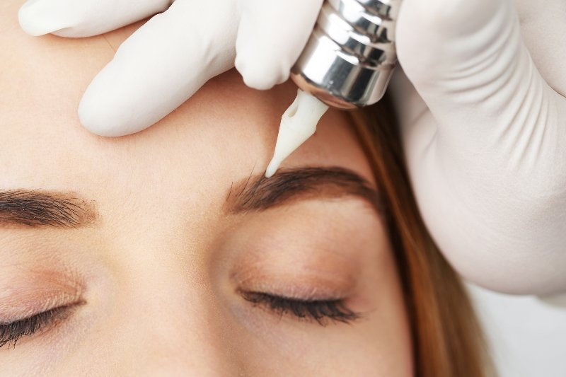 техника перманентного макияжа