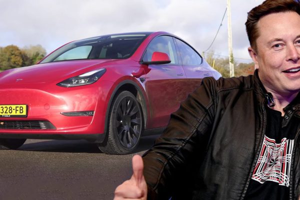 Все нахваливают Tesla 2022, а я не променяю свой BMW 2004 года на машину Маска ни за что на свете