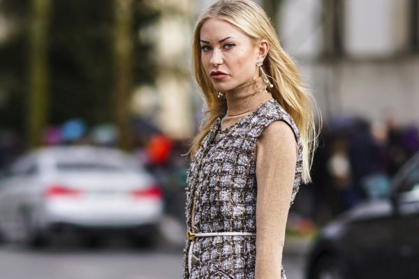 Будут ли модницы покупать на осень твидовые платья и костюмы