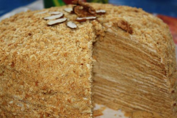 Торт на день рождения мужа «Пизанская башня», чтобы произвести должное впечатление на гостей