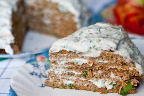 Как приготовить печеночный торт без майонеза