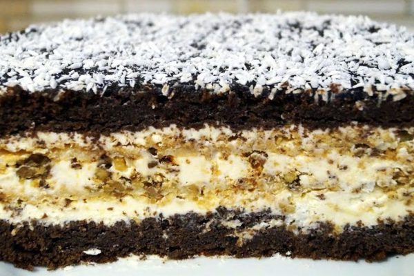 Торт с безе «Лебединое озеро», которым я удивляла гостей на нашей серебряной свадьбе