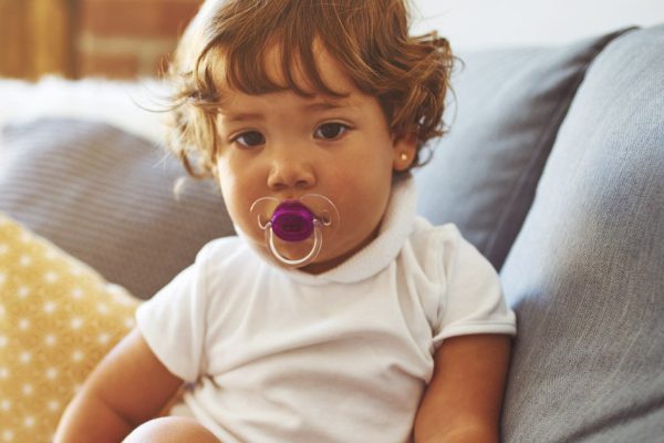 Почему в Италии не принято рано отучать детей от памперсов и пустышек