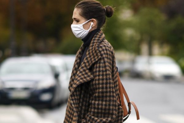 Без каких вещей женщинам в 50 и в 60 будет некомфортно весной