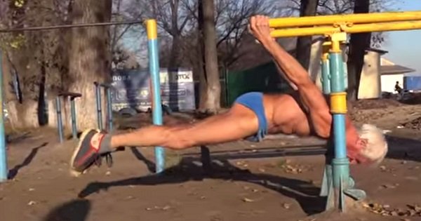 В 73 он делает то, что многим не под силу и в 20! Браво вечно молодому дедушке.