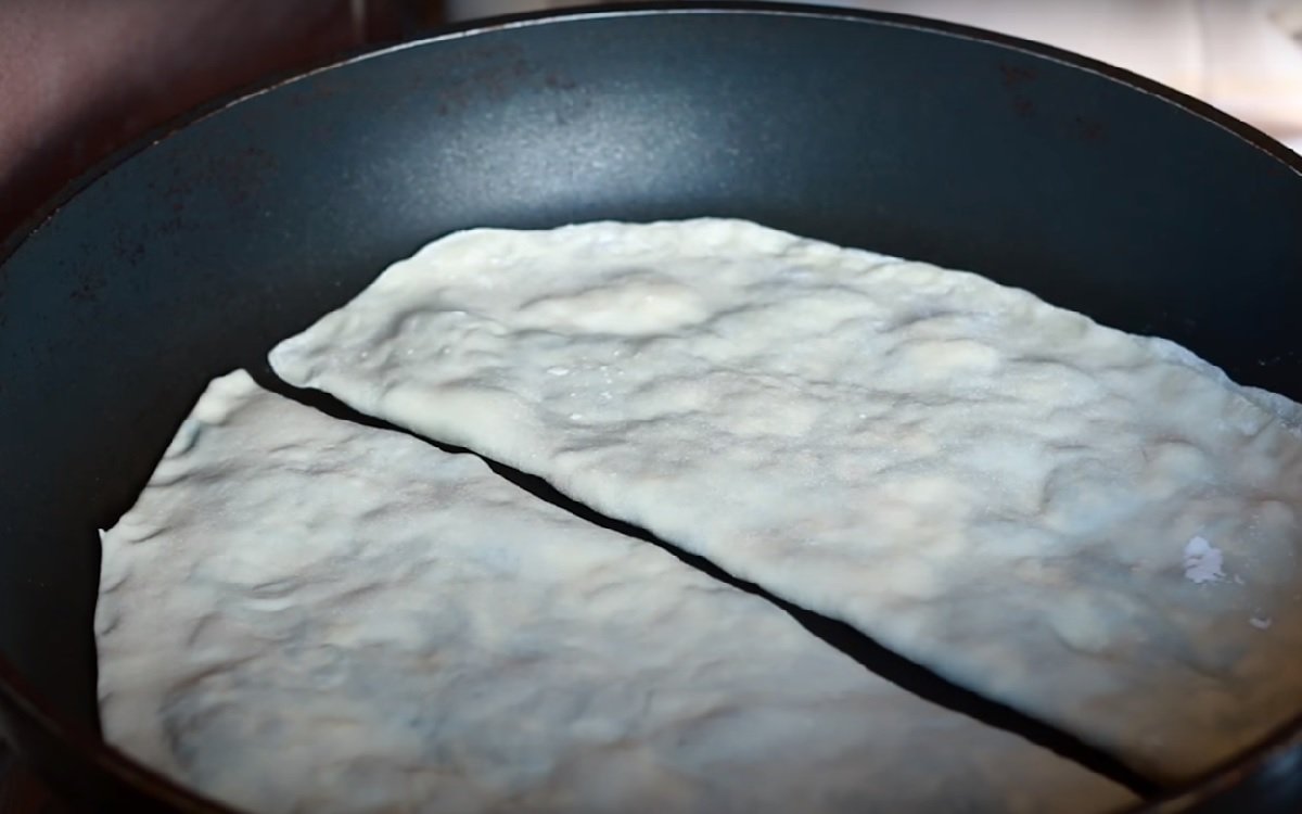 турецкие лепешки с зеленью