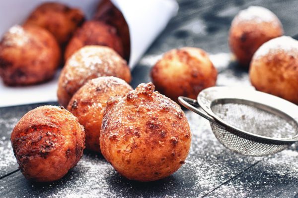 Рецепт творожных пончиков с корицей