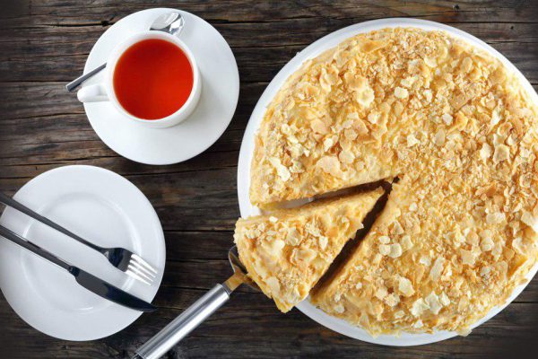 Как приготовить торт с творожными коржами