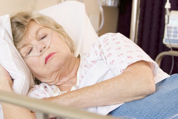 Сын совсем перестал навещать мать, изредка звонил, каково было его удивление, когда он узнал, что она оставила ему в наследство