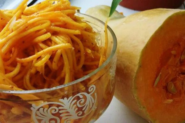 Приготовила на пробу тыкву по-корейски, в тысячу раз вкуснее обычной морковки по-корейски