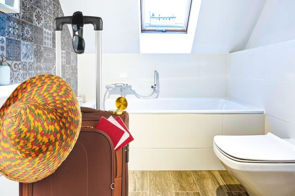 Для чего умудренные опытом туристы кладут чемодан в ванну, попадая в гостиницу