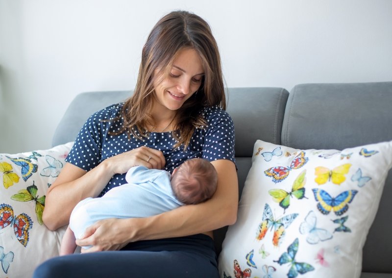 уход за новорожденным комаровский