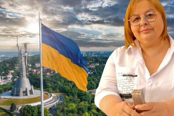 Экстрасенс и таролог Людмила Хомутовская поведала, когда в Украине будут праздновать победу