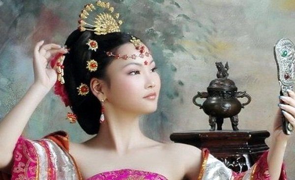 Эти 2 упражнения способны вернуть тебе молодость. Секреты китайских императриц.