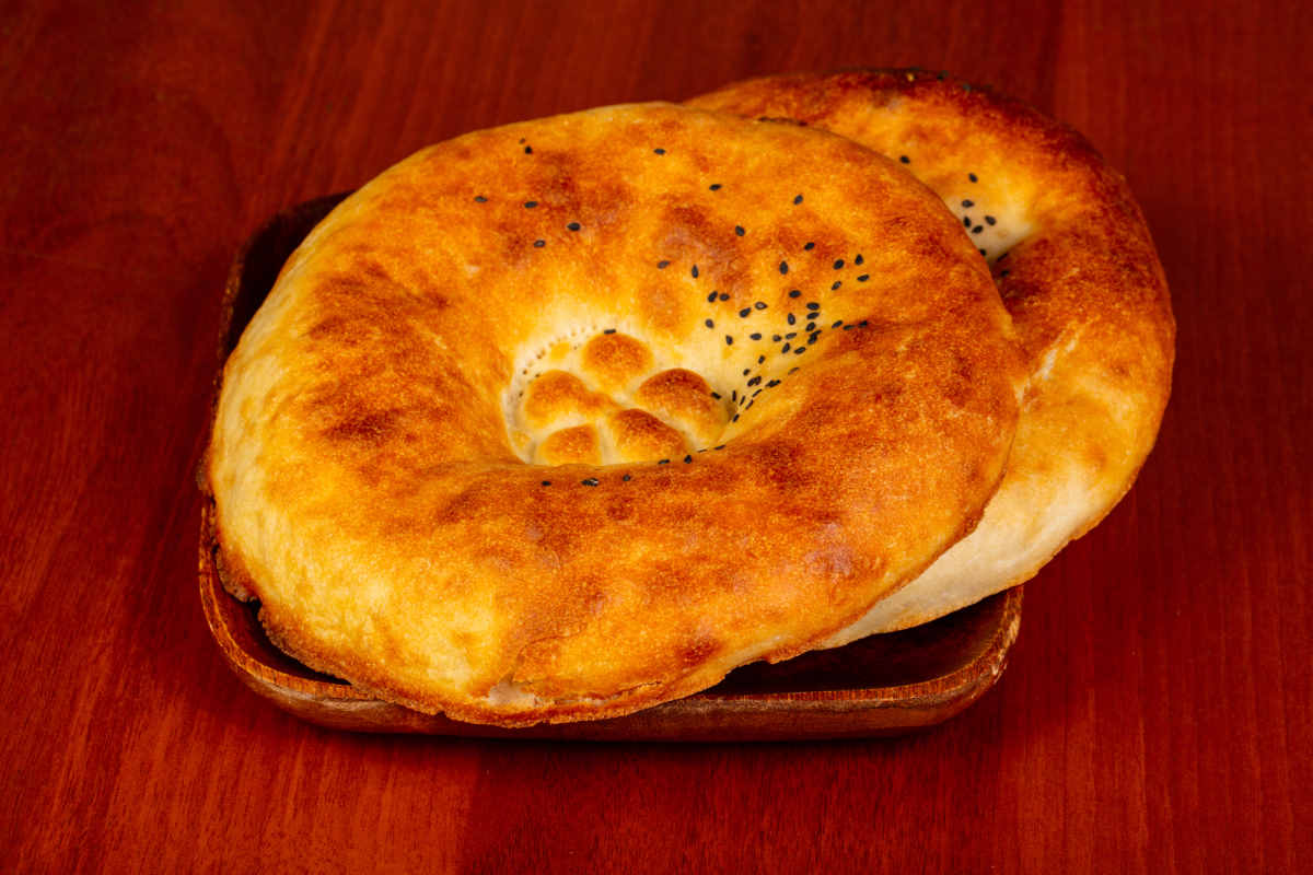 Узбекская хозяйка дала рецепт лепешек «как из тандыра» вместо хлеба