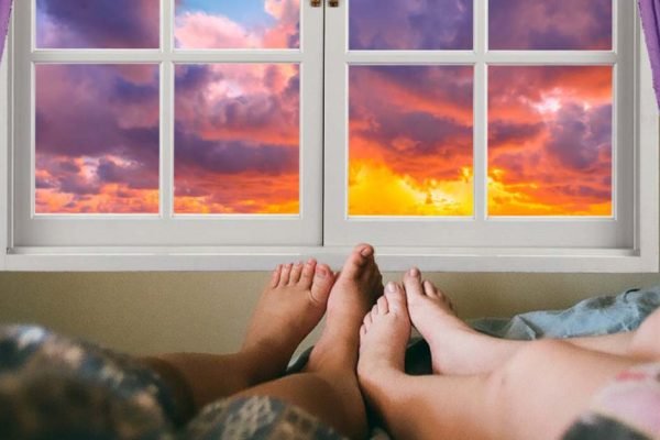 Почему нельзя спать головой или ногами навстречу окну и к чему это может привести