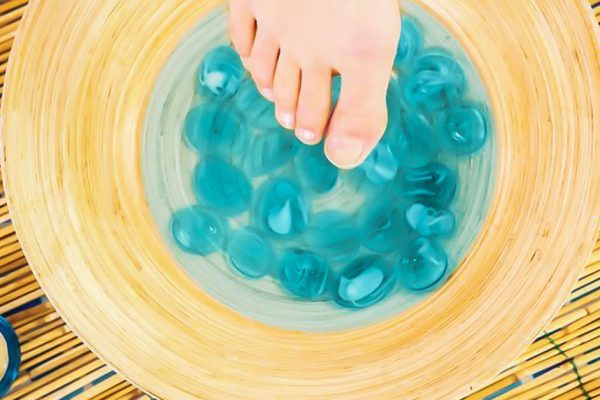 Теперь можно забыть о сухой и потрескавшейся коже ног! Всего 1 процедура в неделю…