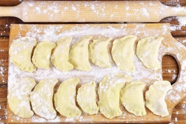 Быстрый способ приготовления вареников с картофелем