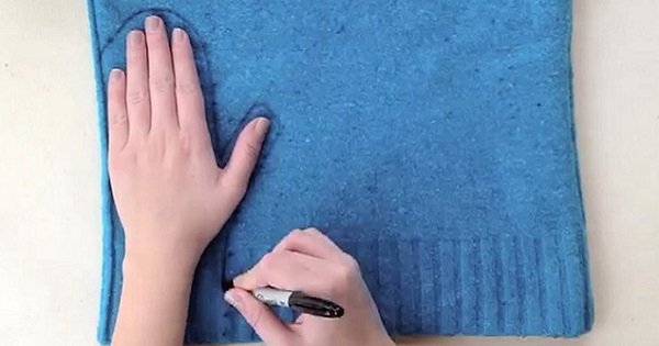Восхитительная вещь из куска старого свитера. Тепло и уют гарантированы!