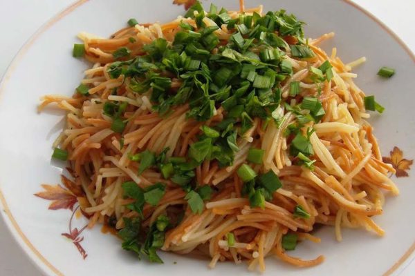 Вермишель на сковороде по рецепту из студенческого общежития